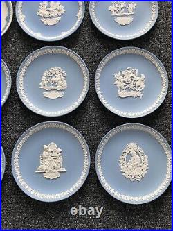 16 Wedgwood Jasperware Mother Plates