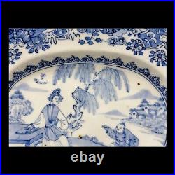 18th CENTURY CHINESE ORIENTAL BLUE AND WHITE PLATE 29 CM