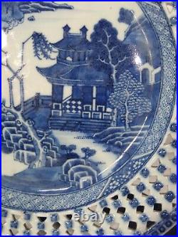 18th C Chinese Export Blue Willow White Porcelain Plate