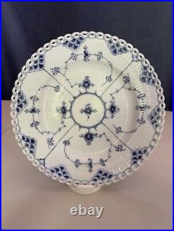 1 X ROYAL COPENHAGEN BLUE FLUTED FULL LACE Salad Plates Lunch 1085 23cm 1st Qual