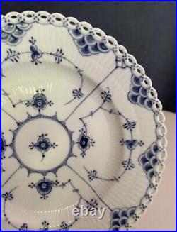 1 X ROYAL COPENHAGEN BLUE FLUTED FULL LACE Salad Plates Lunch 1085 23cm 1st Qual