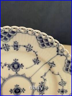 1 X ROYAL COPENHAGEN BLUE FLUTED FULL LACE Salad Side Plate 1087 17.5cm 1st Qual