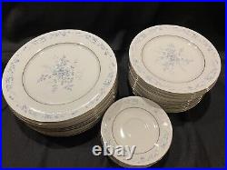 26 Piece Vintage Noritake Carolyn #2693 Platinum Rim