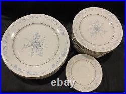 26 Piece Vintage Noritake Carolyn #2693 Platinum Rim