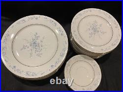 26 Piece Vintage Noritake Carolyn #2693 Platinum Rim