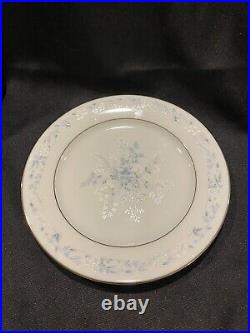 26 Piece Vintage Noritake Carolyn #2693 Platinum Rim