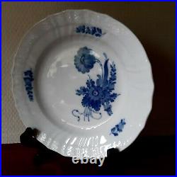 2 x BLUE FLOWER CURVED 20 cm Plates # 620 Old # 10-1624 Royal Copenhagen 1st