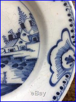 30 cm English or Delftfield Glasgow 18th c blue and white delft Landscape Plate