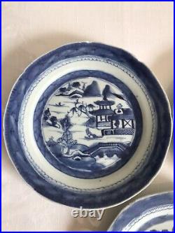 3 Qianlong Period Blue & White Plates 22 cm Long/Wide