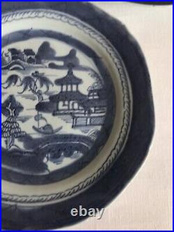 3 Qianlong Period Blue & White Plates 22 cm Long/Wide