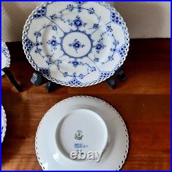 4 Old Plates 15 cm BLUE FLUTED FULL LACE # 1-1088 Royal Copenhagen 1937