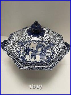 ADAMS Chinese Bird Blue and White Dish with Cover c1930s vintage Rd No. 623294