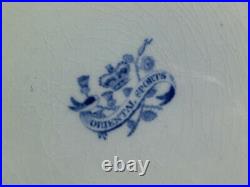 ANTIQUE BLUE TRANSFERWARE DEATH of a BEAR ORIENTAL SPORTS DINNER PLATE c. 1820