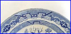 ANTIQUE BLUE and WHITE WILLOW PATTERN PLATE 7.25