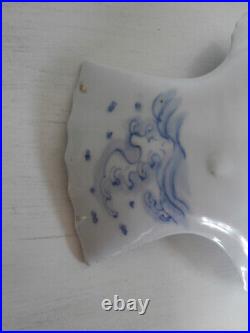 ANTIQUE JAPANESE ARITA BLUE AND WHITE POTTERY FISH SHAPED PLATE c. 1850-1870 RARE