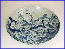 A Chinese Beautiful Blue & White Porcelain Round Plate Lotus with Mandarin duck