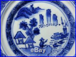 A Fine Transitional Blue & White Jingdezhen Export Serving Dish. Shunzhi