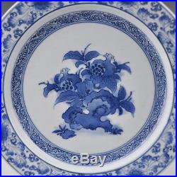 A Japanese Porcelain 18Th Century Blue & White Kakiemon Plate