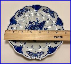 A Pair of 1976 Royal Delft Blue Hand Painted Wall Hanging Plates Made in Holland