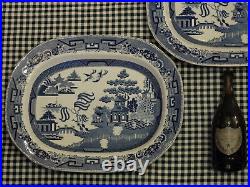 A Set 5 Middlesbrough-on-Tees Yorkshire Blue & White Willow Platters, 50cm wide