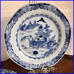 A Set Of Three Chinese Blue And White Porcelain Plates, Qianlong, 18th Century