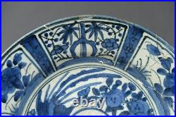 A japanese Arita blue & white V. O. C. Dish edo period 17th C ca 1680