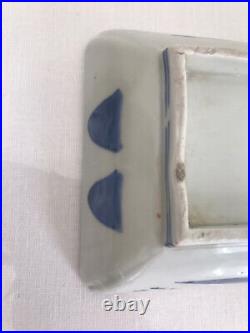 A pair of Japanese Late Edo Imari Blue and White Plates/Trays 20.2 cm wide