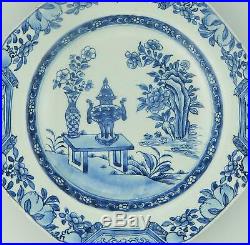 An antique Oriental porcelain Chinese Blue & White floral Soup Plate
