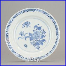 Antique 18C Chinese porcelain Blue & White plate flowers China