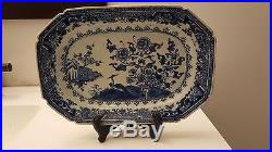 Antique 18 C middle Qing Chinese export Blue & White porcelain platter 11 birds