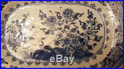 Antique 18 C middle Qing Chinese export Blue & White porcelain platter 11 birds