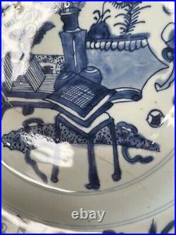 Antique Chinese Blue & White Porcelain Plate Kangxi Period, Early 18th Century