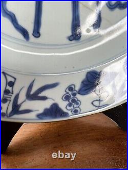 Antique Chinese Blue & White Porcelain Plate Kangxi Period, Early 18th Century