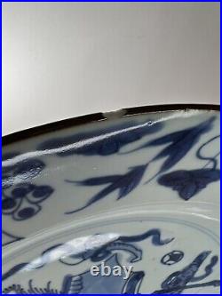 Antique Chinese Blue & White Porcelain Plate Kangxi Period, Early 18th Century