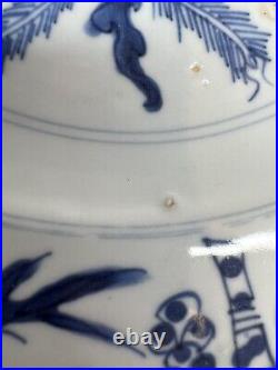 Antique Chinese Blue & White Porcelain Plate Kangxi Period, Early 18th Century