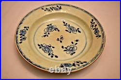 Antique Chinese Qing Dynasty Plate Blue White Export Porcelain circa 18th Centur