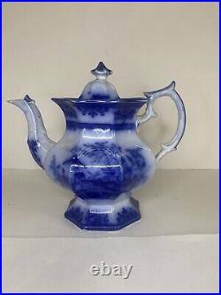 Antique Davenport Flow Blue Amoy pattern teapot