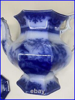 Antique Davenport Flow Blue Amoy pattern teapot