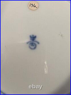 Antique Japanese Blue & White NABESHIMA Porcelain Plate Grape Vine 6 1/4 A