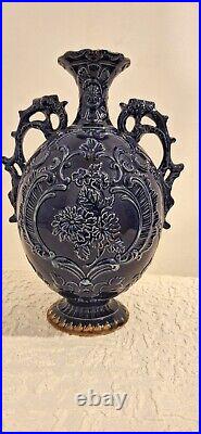 Antique Majolica Vase Two Handles Beautiful Cherub Scene Blue White Gold 2 Small