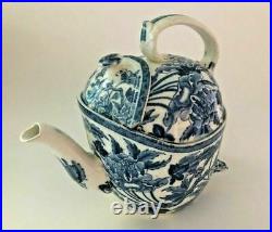 Antique Wedgwood Peony Simple Yet Perfect Teapot Blue & White Transfer c1909