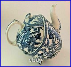Antique Wedgwood Peony Simple Yet Perfect Teapot Blue & White Transfer c1909