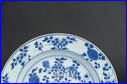 Antique chinese porcelain plate 18thC blue and white