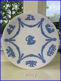 Blue On White Wedgewood Plate (rare) Showing Cupid Sharpening His Arrows