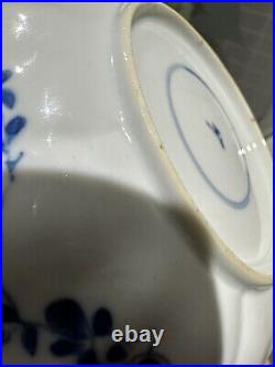 Chinese 18th Century Blue and White kangxi Saucer Plate
