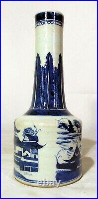 Chinese Canton Export Blue White Porcelain Tobacco Leaf Wine Water Carafe Mallet