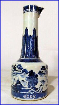 Chinese Canton Export Blue White Porcelain Tobacco Leaf Wine Water Carafe Mallet
