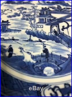 Chinese Export Blue & White Porcelain Plate Qianlong Period (1736-1796)