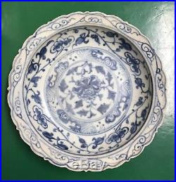 Chinese Porcelain Blue And White Plate