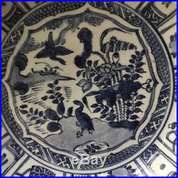 Chinese Porcelain Kraak charger Wanli plate ca 1600 Da Ming China Blue and White